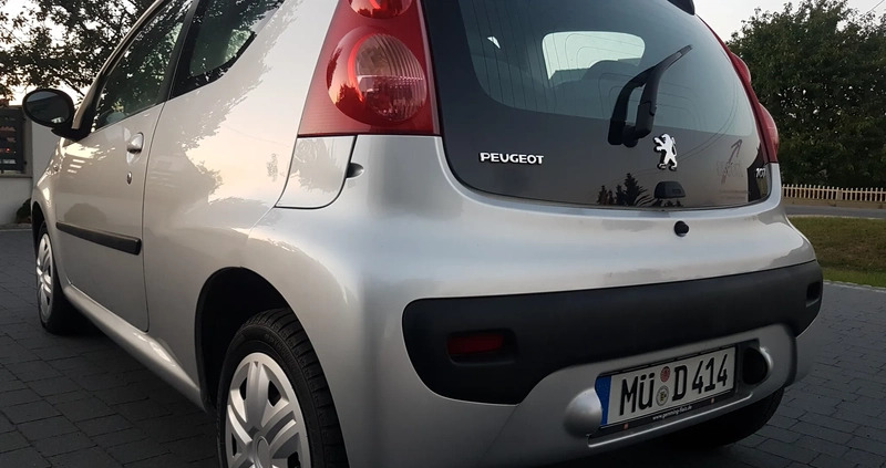 Peugeot 107 cena 8999 przebieg: 200000, rok produkcji 2008 z Olesno małe 254